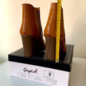 NWT Qupid Slay Almond Toe Booties - size 7
